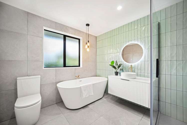 42 Savoy Road Orewa_13