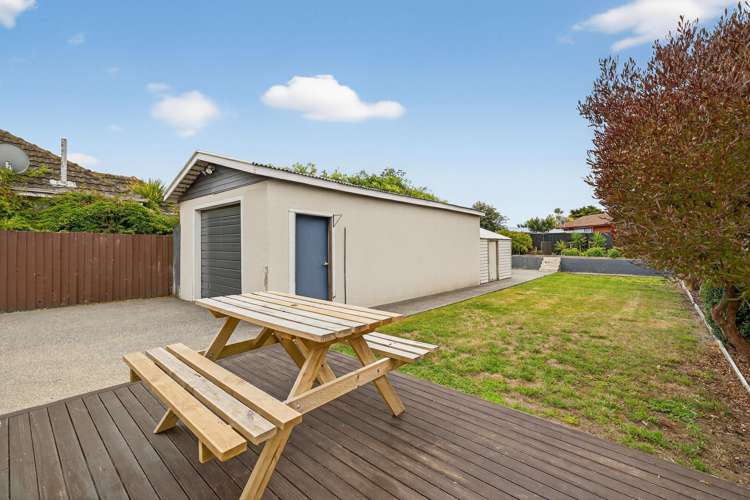 17 Pinewood Avenue North New Brighton_17