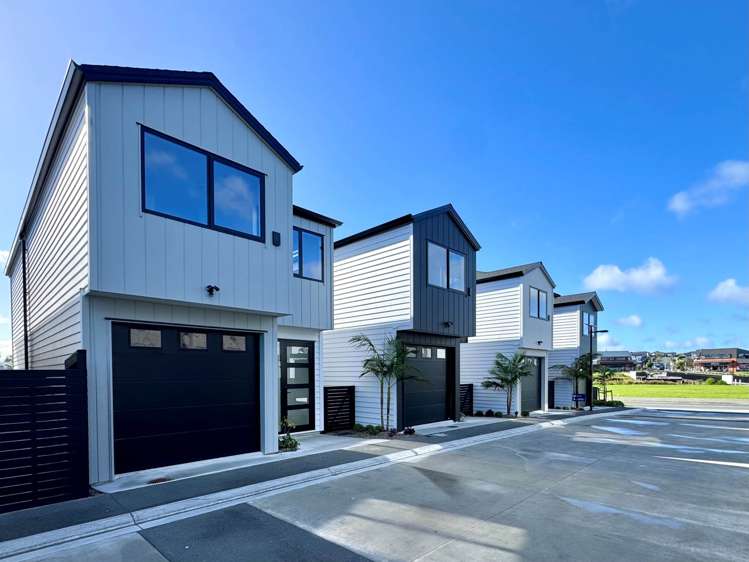 2/73 Te Taruna Drive_3