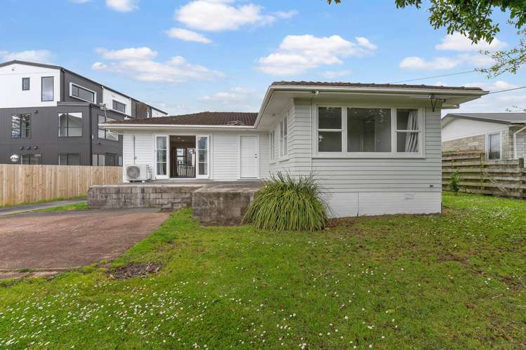 61 Gloria Avenue_5
