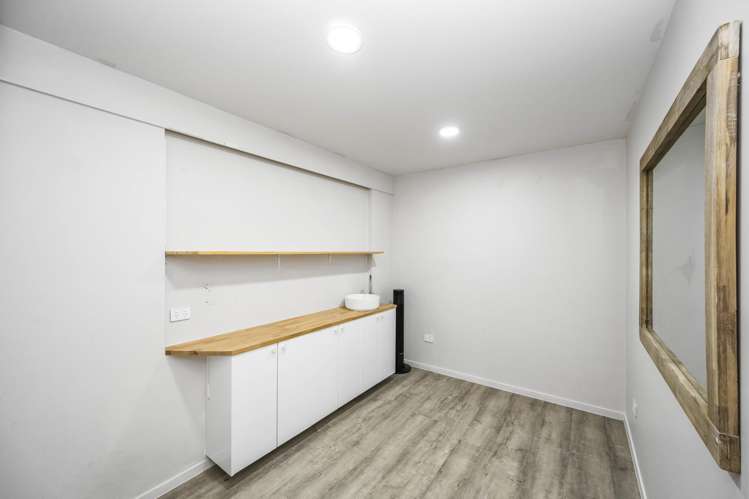 1 Arbors Track Silverdale_12