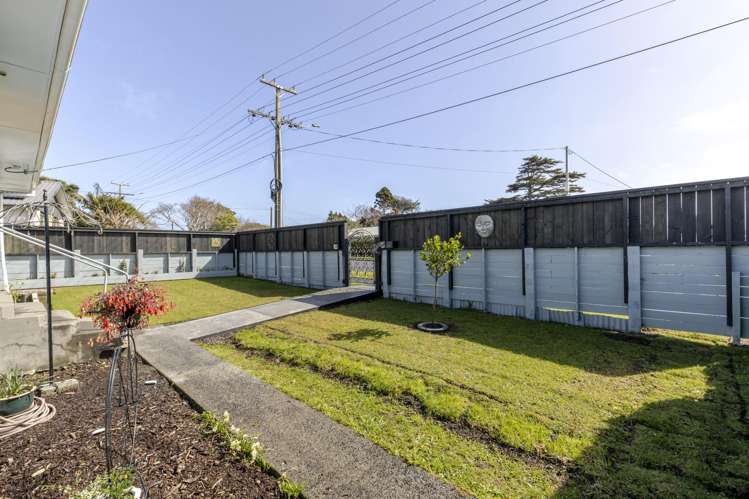 18 Cowling Road Hurdon_19