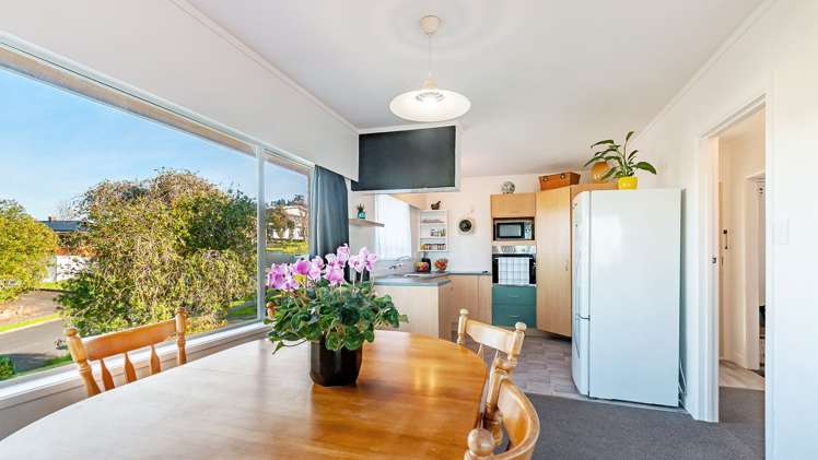 13 Oakland Avenue Woodhill_17