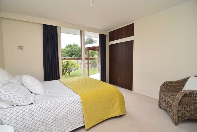 1 Deller Drive Carterton_11