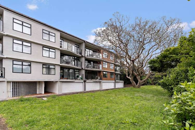 2L Alpers Avenue Epsom_23