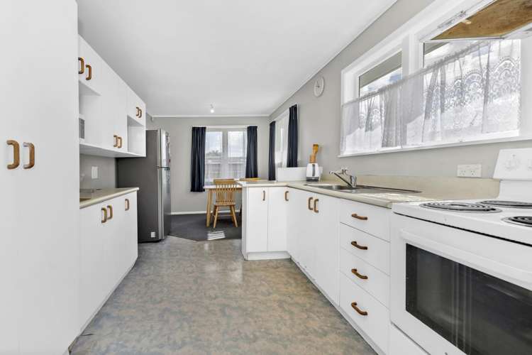 1/10 Dolphin Street Pakuranga_11