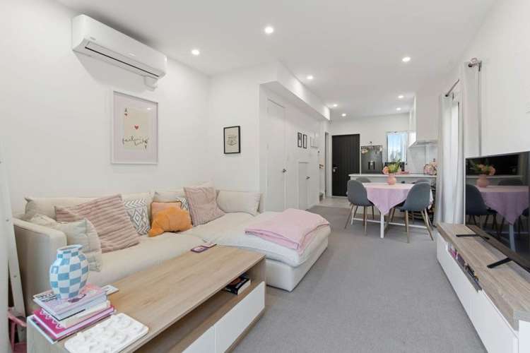 4/112 Moore Street 10679_2