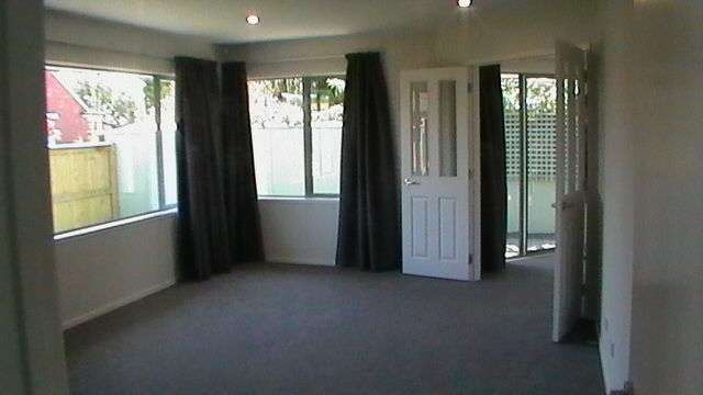 10b Netherby Lane Shirley_1