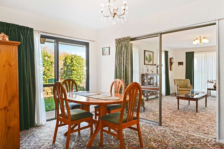 1/40 Ambleside Drive Burnside_5