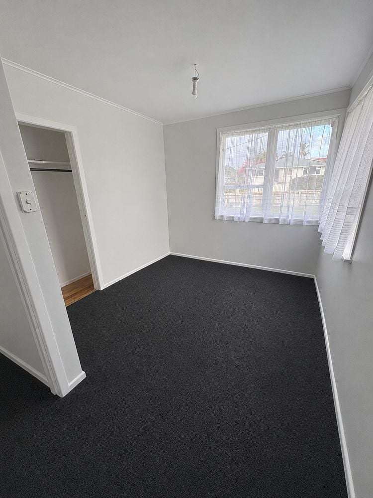 1 Sussex Place Te Kamo_13