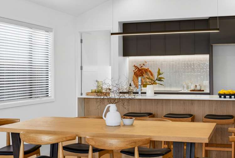 7 Annie Aranui Drive, Mission Hills_2