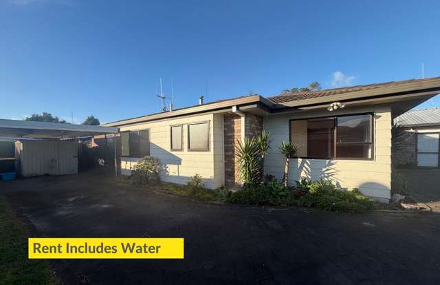 Charming Coastal Retreat for Lease in Papamoa!