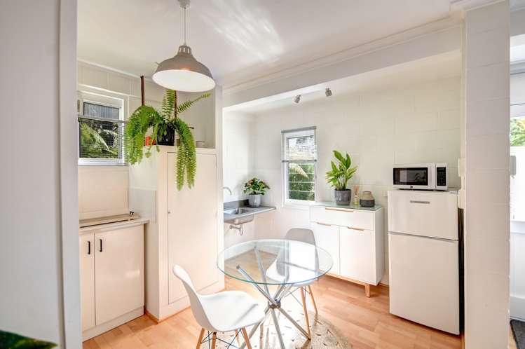 8 Irvine Road The Cove_22