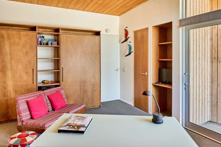 16 Bothamley Lane Titahi Bay_19