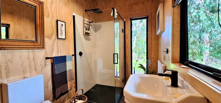 2b Bibby Street Waipawa_11