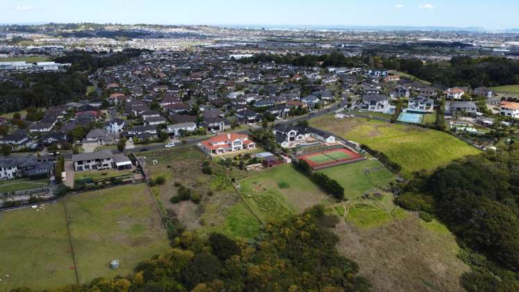 70 Chateau Rise Flat Bush_1