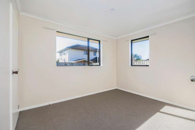 36 Misty Valley Drive Henderson_10