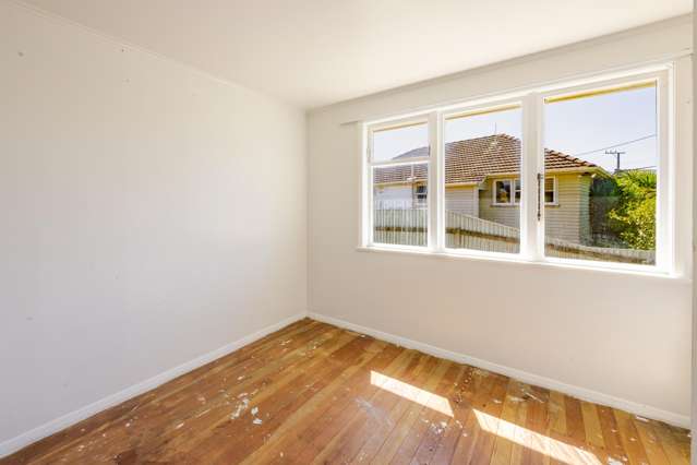 804 Bledisloe Street Raureka_4