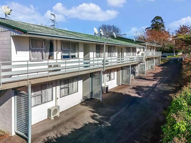 1-10/16 Oakley Avenue Claudelands_11