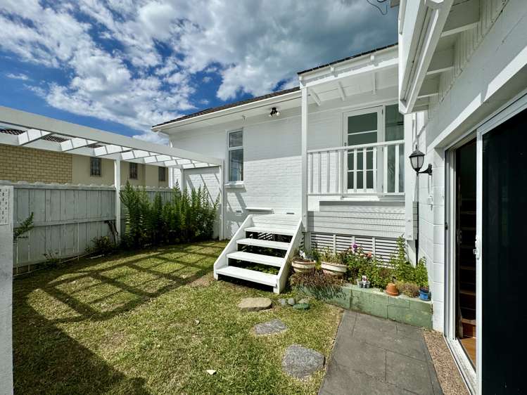 19 Macleans Rd Bucklands Beach_20