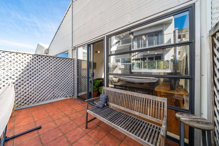 17/20 Egmont Street Te Aro_10