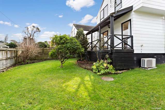 2/4 Manuka Road Glenfield_1