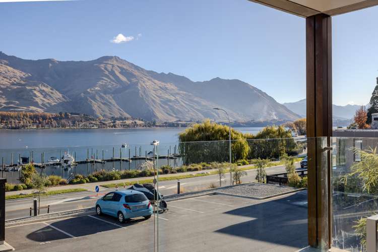 Apt 1 Marina Terrace Apartments Wanaka_1