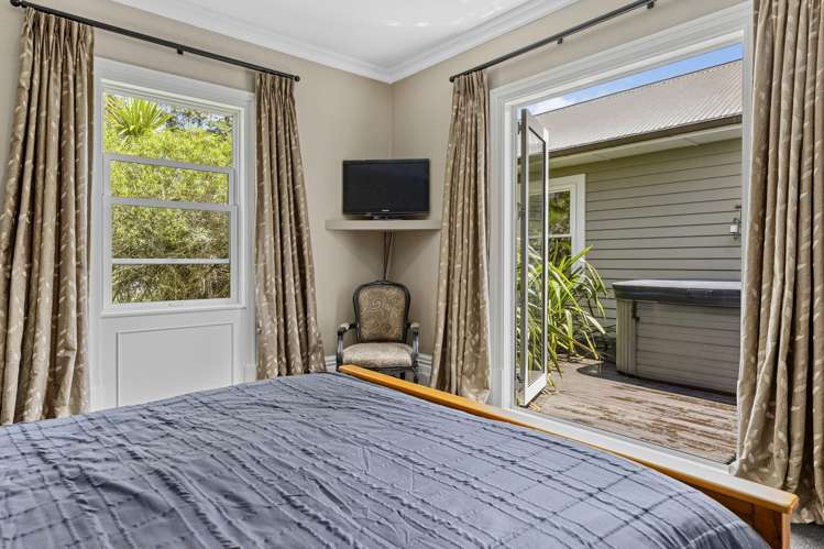 365 Whangamata Road Kinloch_18