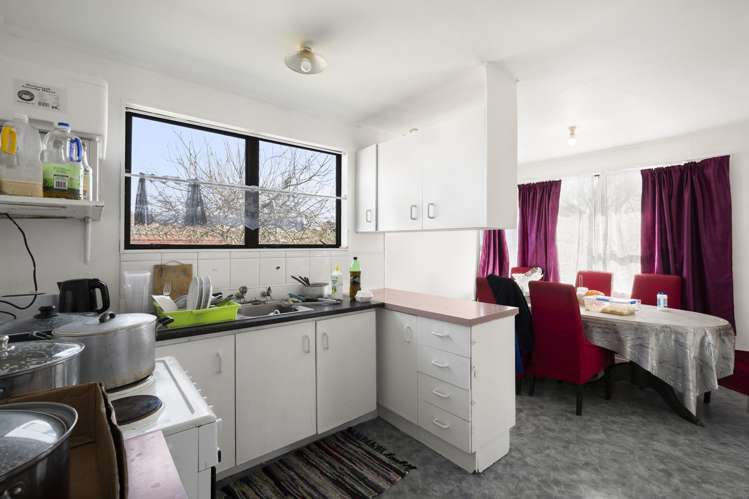 2/12 Silver Creek Road_3