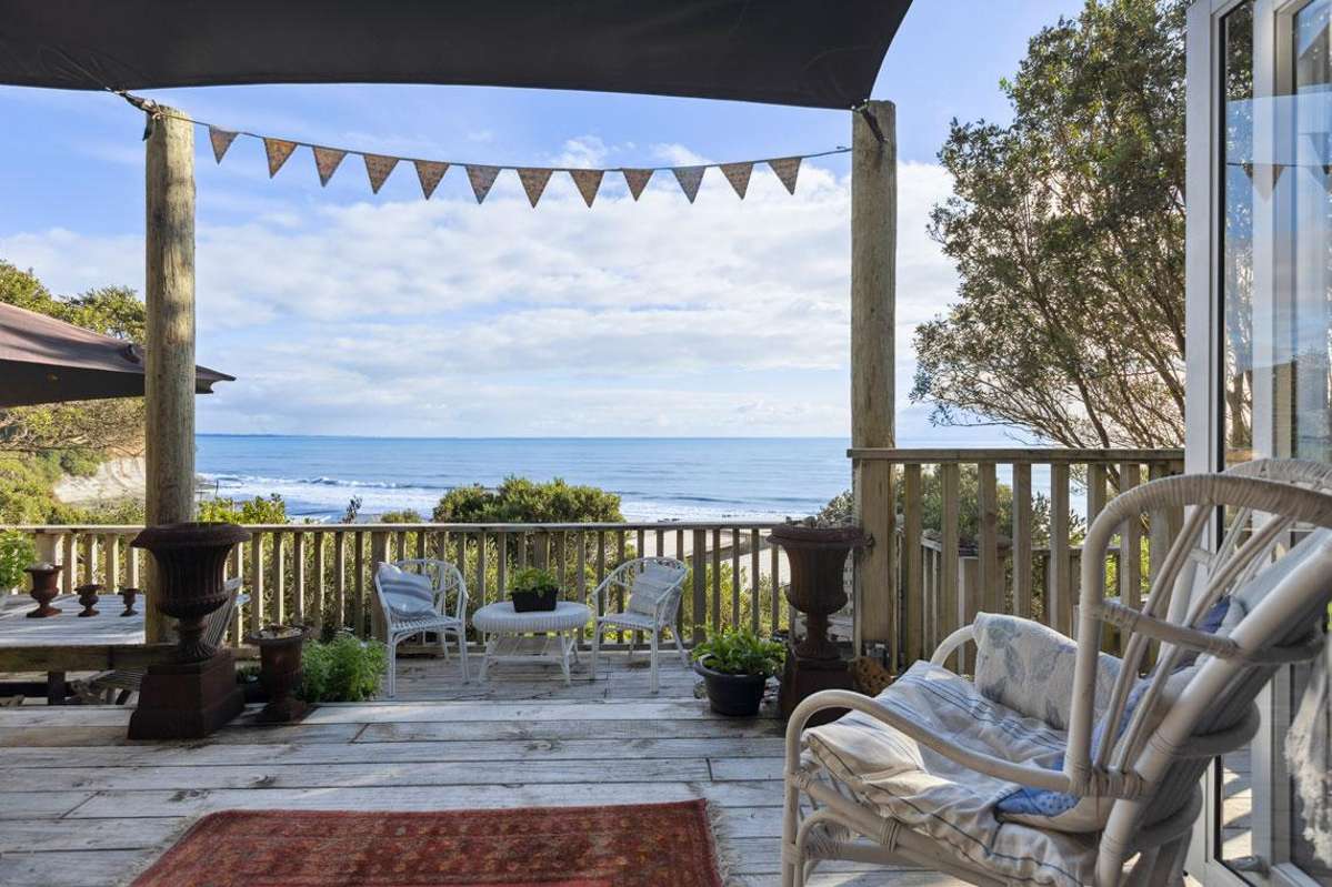 Wai-iti Beach Retreat Beach Road_4