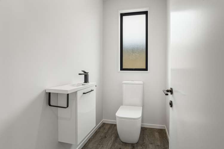 18 Brusio Drive Wigram_11