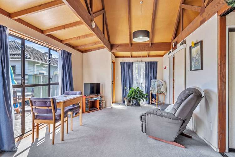 2/411 Waimea Road Enner Glynn_1