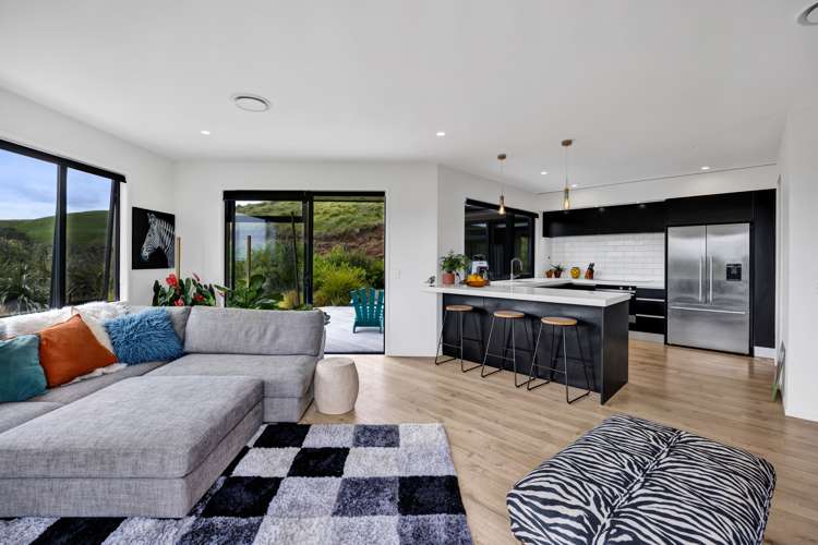 511 Plymouth Road Koru_17