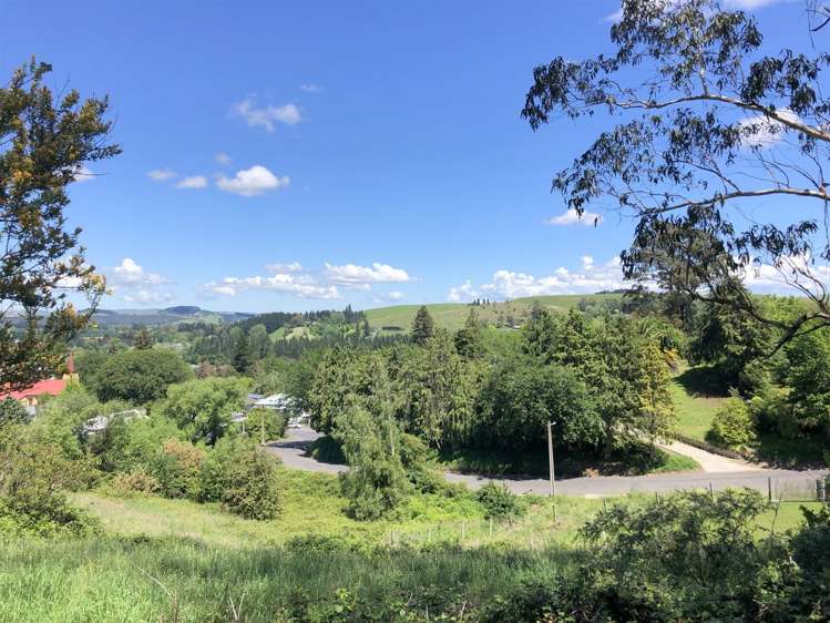 7 Windsor Road Waipawa_2