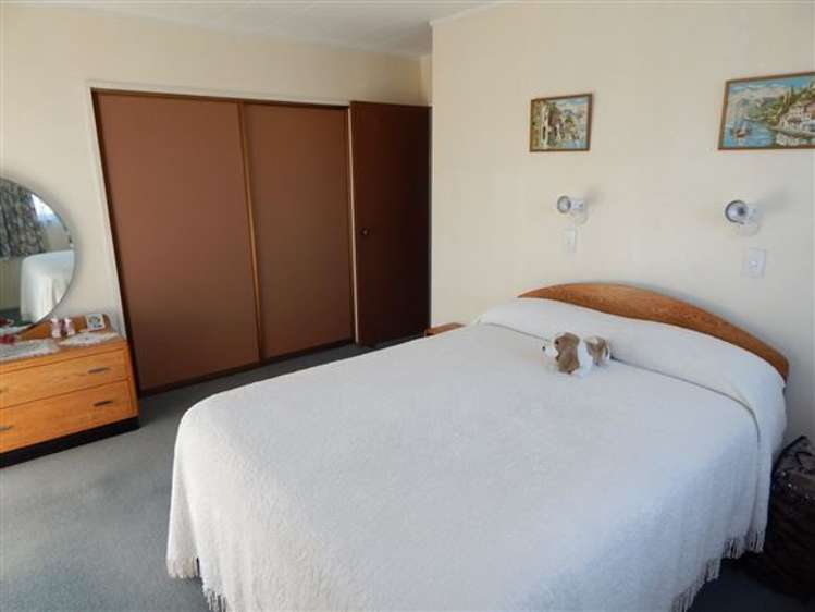 21 Bealey Street Hokitika_13