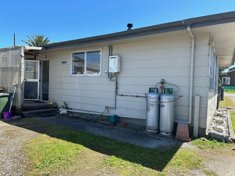 212 Revell Street Hokitika_16