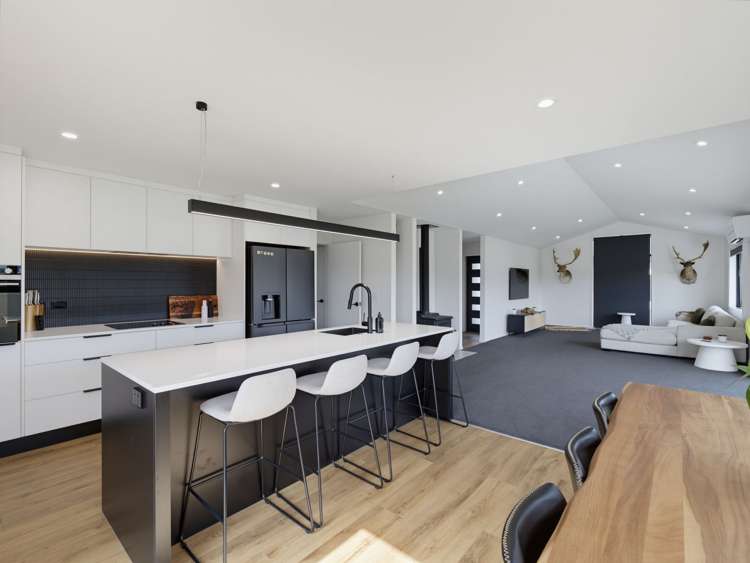 4 Eliza Way Rakaia_1
