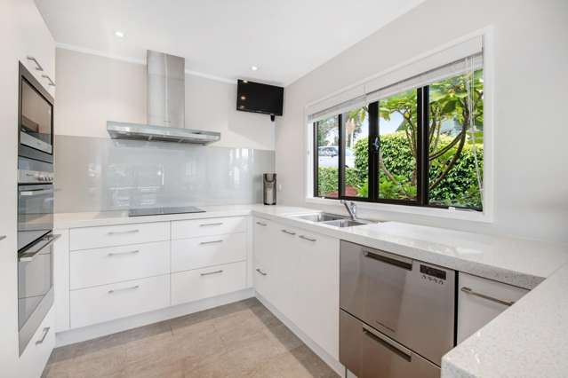 36 Whangaparaoa Road Red Beach_3