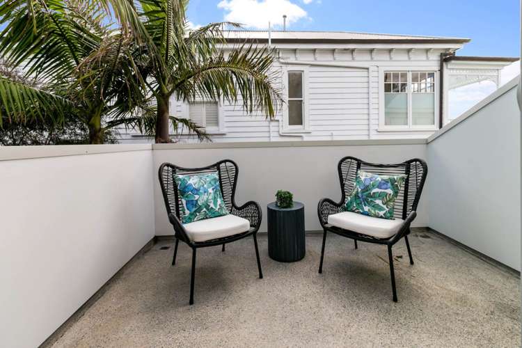 7/27 Wallace Street Herne Bay_6