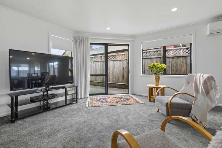 5 Bronte Place Leamington_7