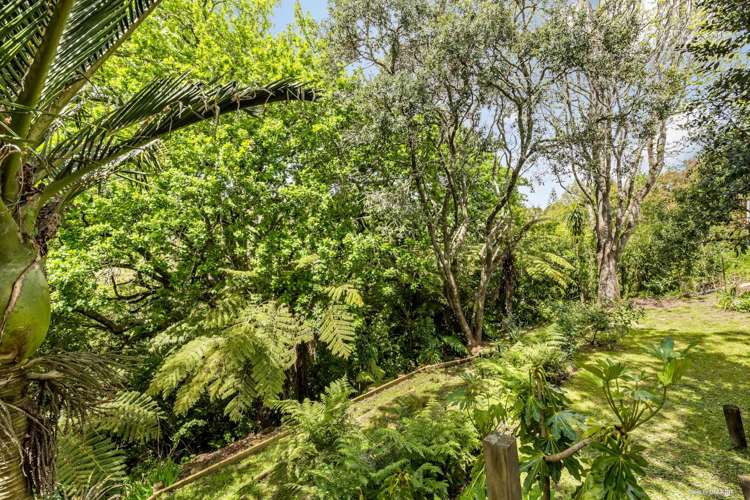 27 Tanglewood Place Cockle Bay_14