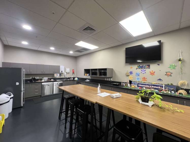 Ground Floor/51 Hurstmere Road Takapuna_8