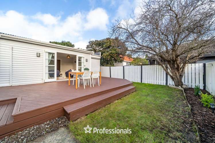 1/55 Pohutukawa Street Woburn_14