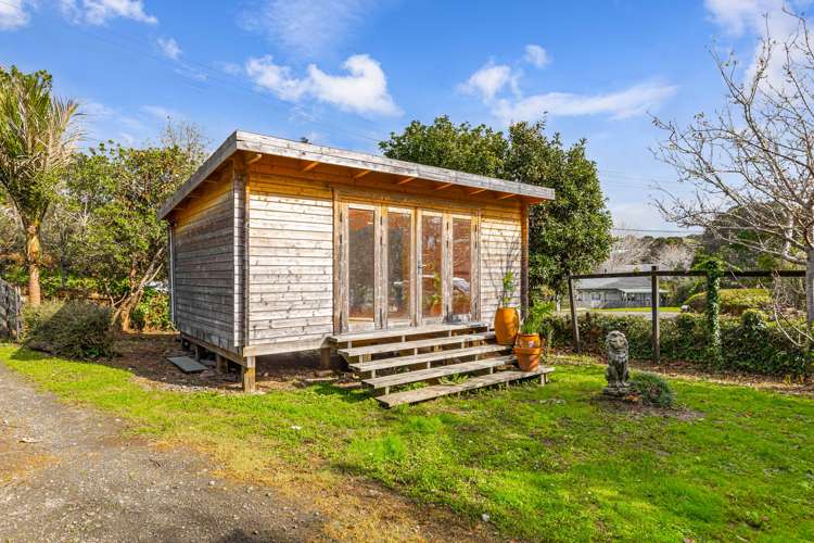 13 Hammond Avenue Hatfields Beach_12