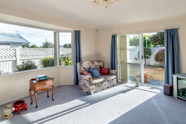 1a Miller Place Lyall Bay_6