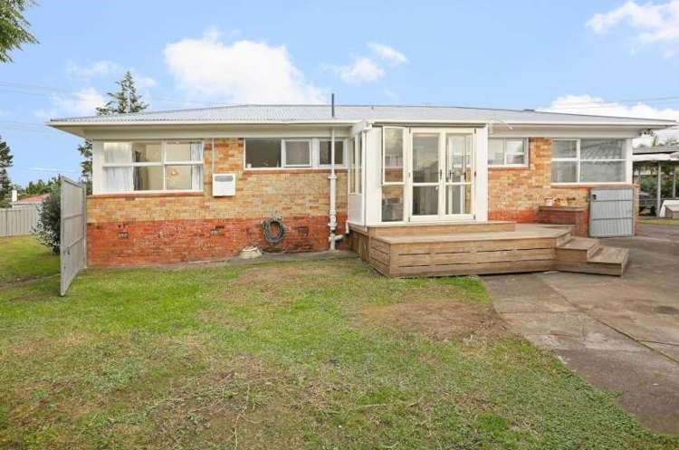 44 Royal View Road Te Atatu South_12