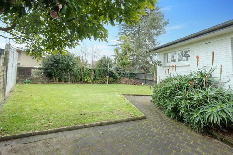 1 Jennifer Place Chartwell_12