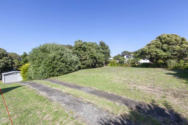 44 Freyberg Crescent Waikanae Beach_1