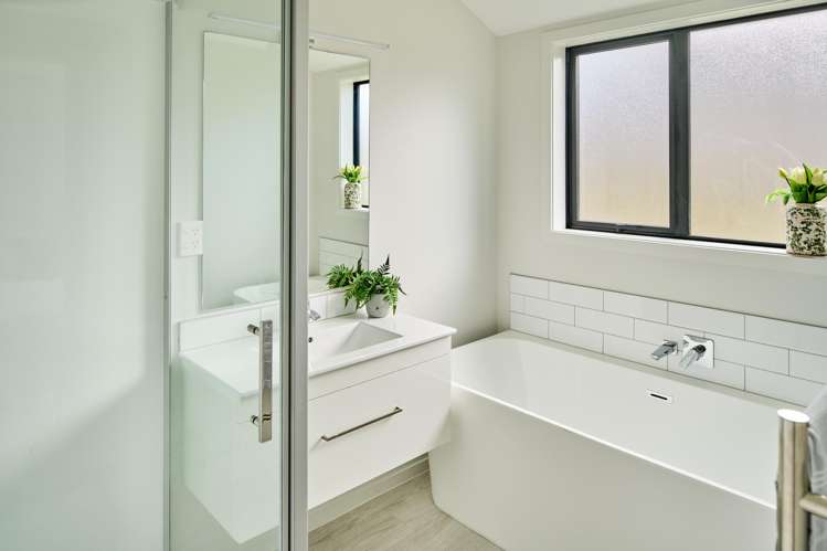 48 Schooner Drive Whitby_13