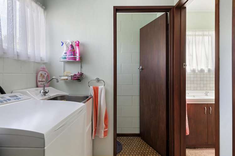 22 Birch Street Hilltop_16